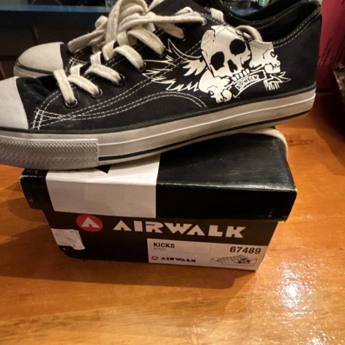 Airwalk kicks skull graphic - airwalk,