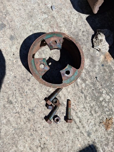 Flat belt pulley stationary - flat,
