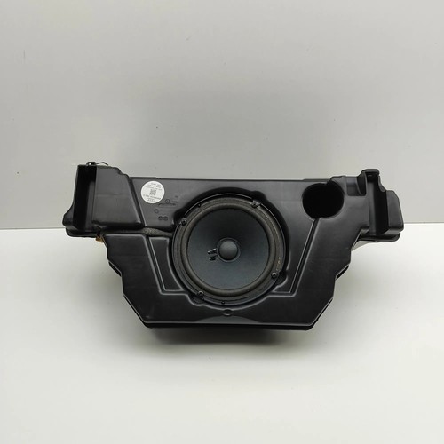 Audi avant b9 subwoofer - avant, 8w