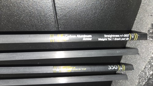 Hoyt bow with many extras - with,