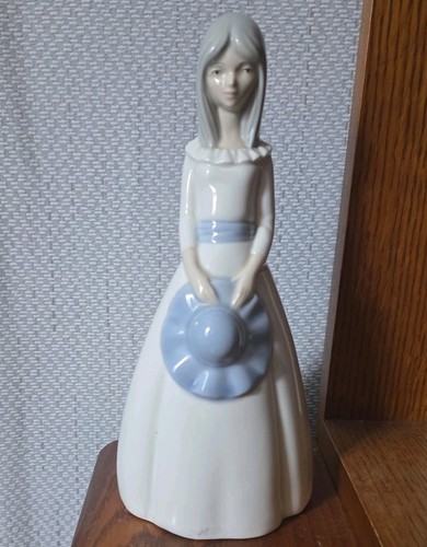 Lladro style spanish - lladro,
