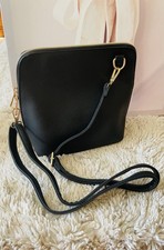 Moda Black Crossbody Medium Bag 👜🌸