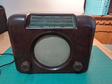 Bush DAC 90A Bakelite Radio Bakelite Case in Excellent Condition
