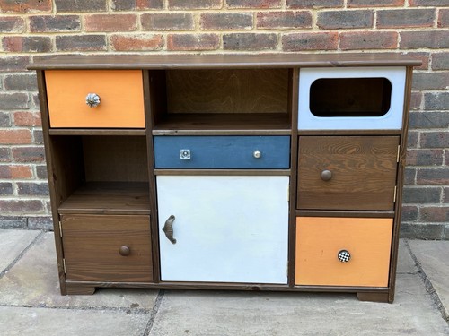 Unique upcycled side unit has - unit,