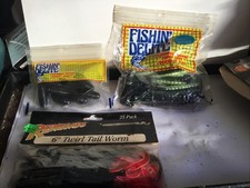 Three Packs Of Sea Fishing Lures Green Shad Twirl Tail Worms Black Lug
