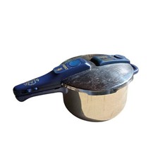 WMF Perfect Pressure Cooker