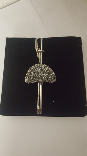 Peacock r135 pewter emblem - peacock,