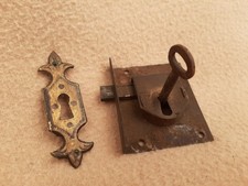 ANTIQUE LONGCASE TRUNK LOCK ESCUTCHEON AND KEY