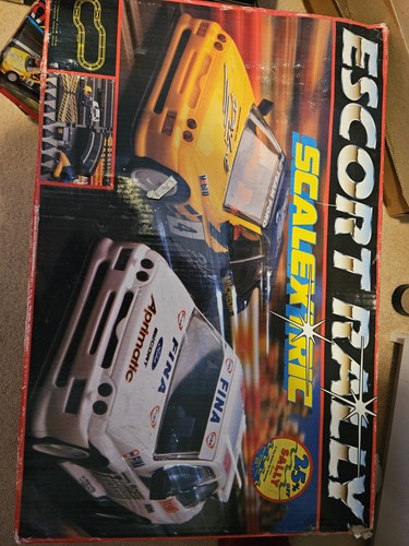 Scalextric escort rally - scalextric,