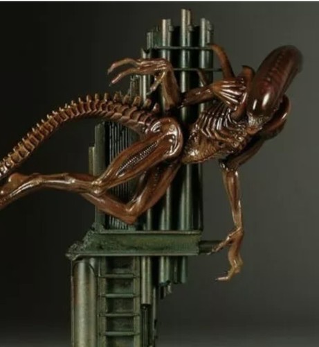 Sideshow alien - 🟡,