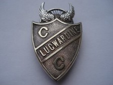 SCARCE C1900 VINTAGE LUGWARDINE C.C.(CYCLE CLUB)VAUGHTON MADE LAPEL BADGE