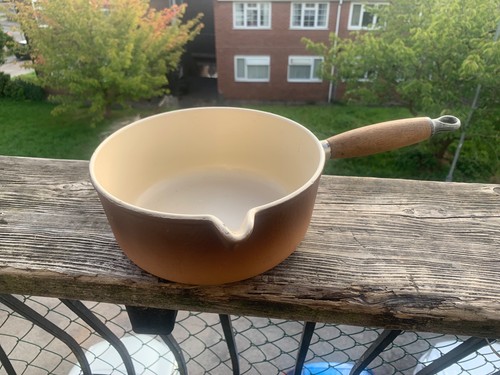 Vintage creuset cast iron - cast,