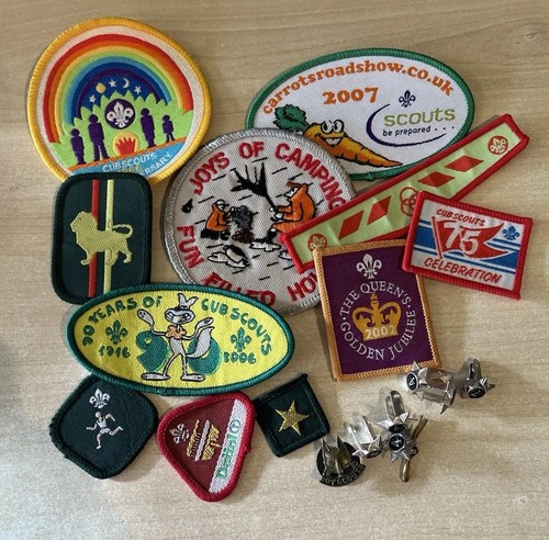Mixed job lot scout badges - mixed,