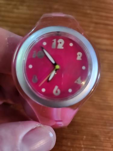 Ladies quartz wristwatch - quartz, by