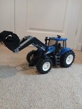 Bruder New Holland T8040 with