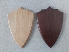 Solid Light / Dark Oak Wooden Trophy Shield Roe Muntjac CWD 29 x 19 cm