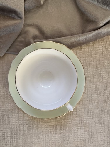 Royal grafton bone china - royal, trio