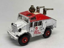 Vintage Corgi Toys No.422 #6 Riot Police Morris Quad Tractor Red & White 1970's