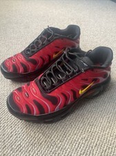 Size 6 - Nike Supreme tn Red