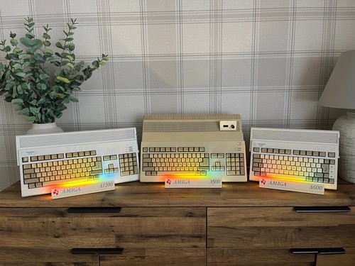 Amiga trio illuminated - of,