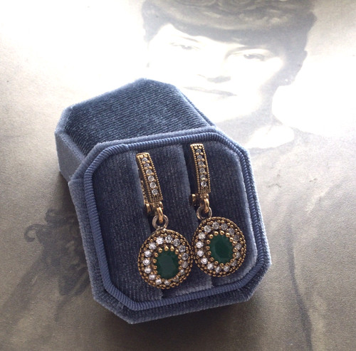 Vintage jewellery earrings - vintage,