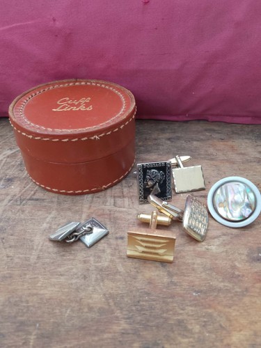 Vintage leather cuff links box - leather,