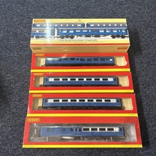 HORNBY  00 THE BLUE PULLMAN COACH PACK CAT R4310 & extra coach 