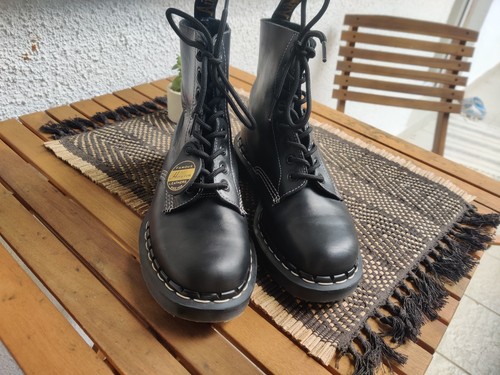 Martens 1460 made - martens,