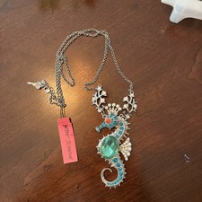 Betsy Johnson Seahorse Pendant