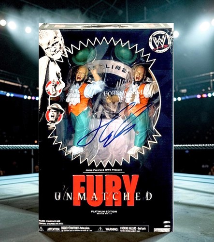 Wwe hornswoggle signed - wwe,