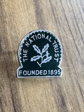 Old The National Trust Founded 1895 Green Enamel Badge
