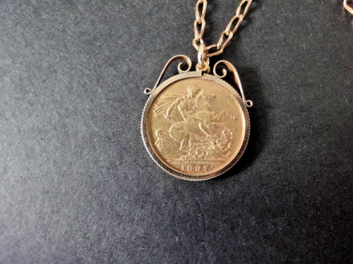 22ct gold full sovereign - 22ct,