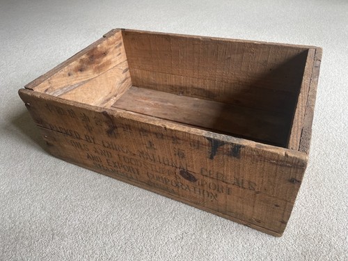 Wooden crate retro - wooden, (retro/distressed