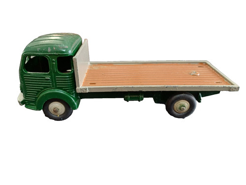 Dinky toys simca cargo - 33, 'simca