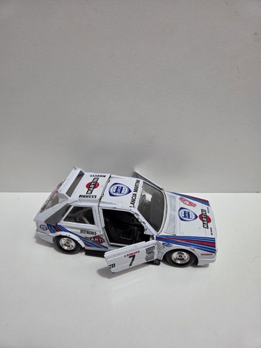 Vintage lancia delta - delta, rally