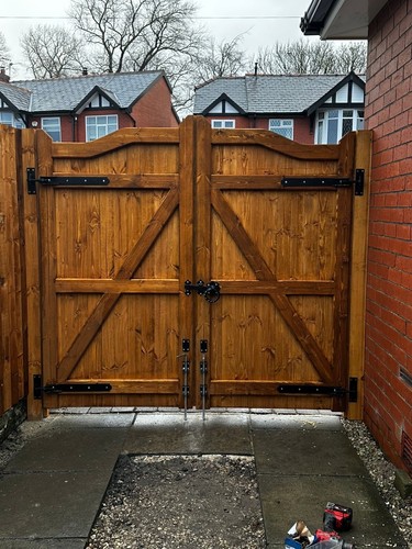 Pair premium driveway - pair, of