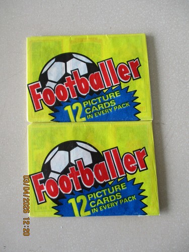 Topps footballer cards - 2,