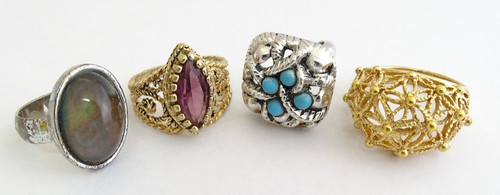 Assorted rings lot - of, 4