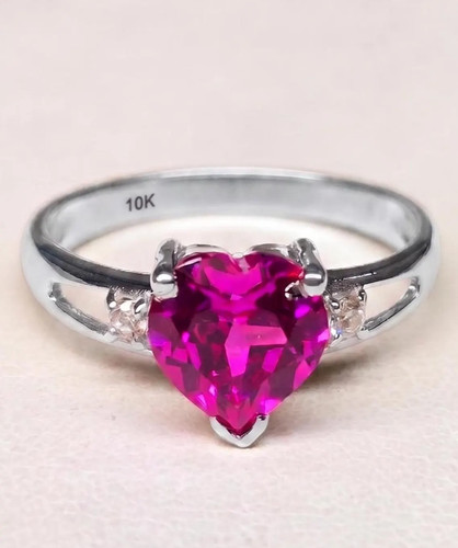 Pink sapphire heart - pink, with