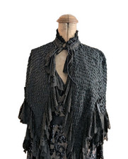 VICTORIAN C/1870 HEAVY JET BEADED Mourning CAPE W LACE TRIM & Silk Lining! ?