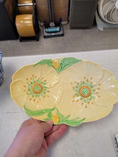 Carlton ware yellow buttercup - carlton,