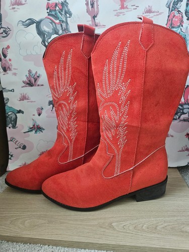 Brand new cowboy boots - brand, size