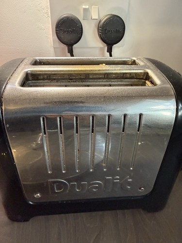 Dualit slice toaster - 2,