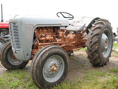 1lt synthetic enamel tractor