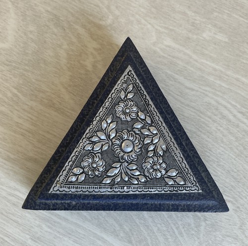 Triangle wooden trinket - wooden, box