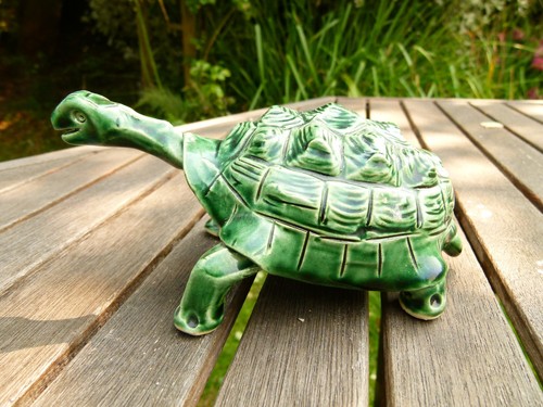 Studio art pottery green - studio,