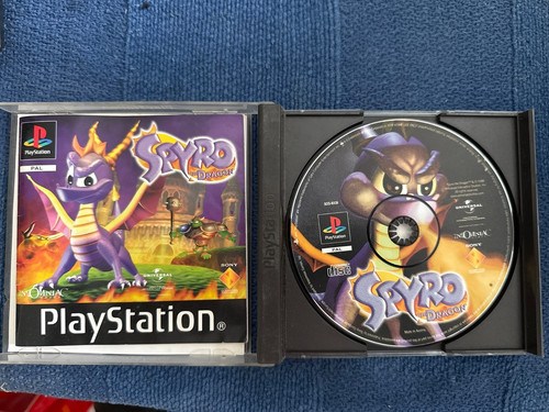 Spyro the dragon ps1 - spyro,