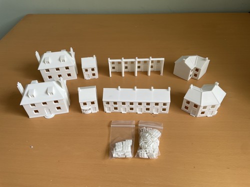 Gauge houses and shops - ,