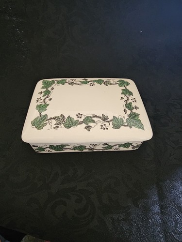 Stunning wedgwood stratford - stunning,