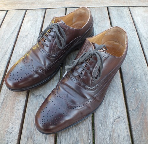 John white brogues monument - john,